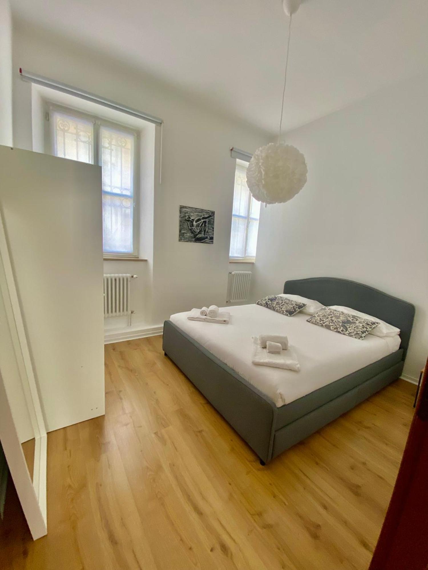 Piazza Garibaldi Eleganti Suite Con Sauna Udine Exteriör bild